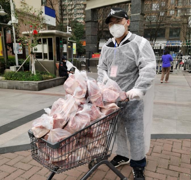 76天的谎言，一双40码运动鞋……看武汉公交青年的战疫故事