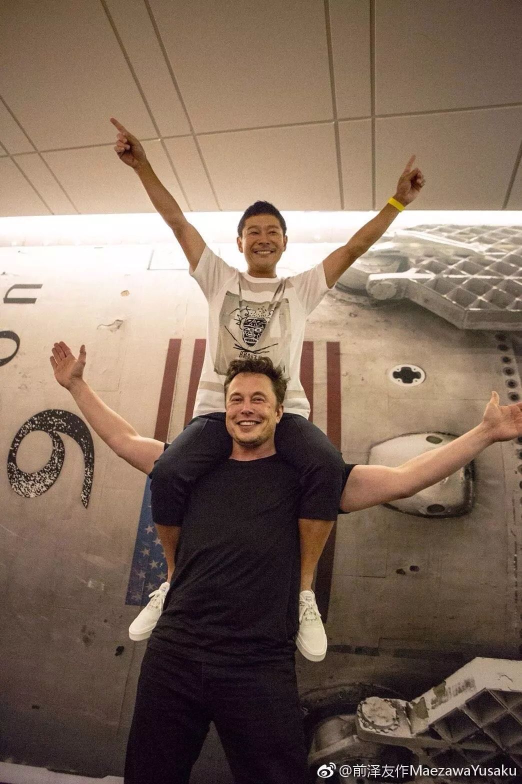 马斯克spacex火箭回收是载人嘛,马斯克称spacex星际飞船或将首飞