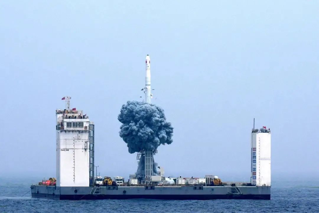 马斯克spacex火箭回收是载人嘛,马斯克称spacex星际飞船或将首飞