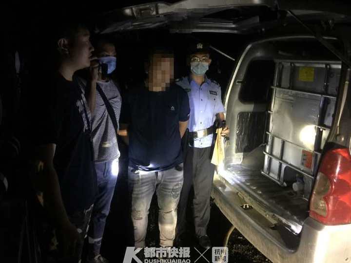 靠摆地摊赚钱的人,摆地摊三种人最赚钱