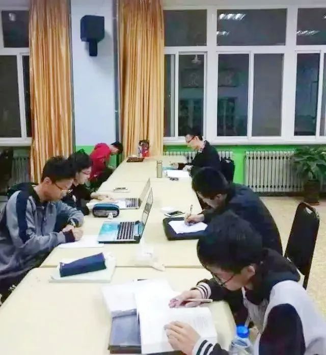 哪些人能保研清华,清华神仙班级25人全部告捷保研