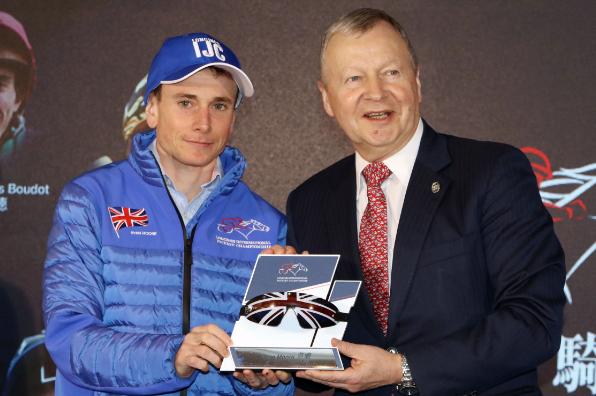 香港马会为何会逆市上调新马季奖金至14亿港元