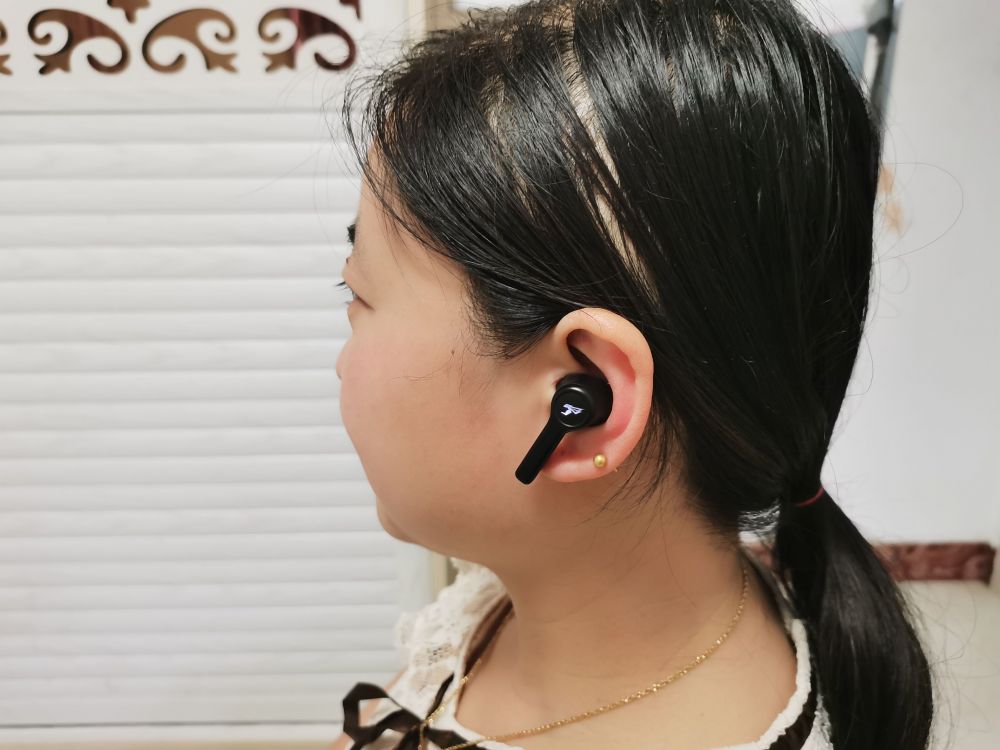 硕美科gx501蓝牙耳机打游戏,西伯利亚w2和硕美科gx501