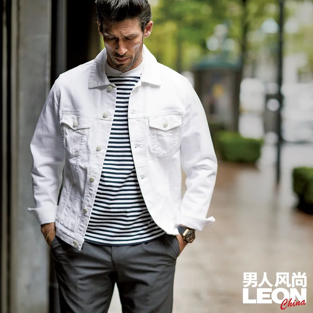 白色牛仔自显贵气，入手不需要理由