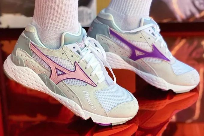 潮鞋速递｜新SupremexVans释出，这Vans我又能够了？