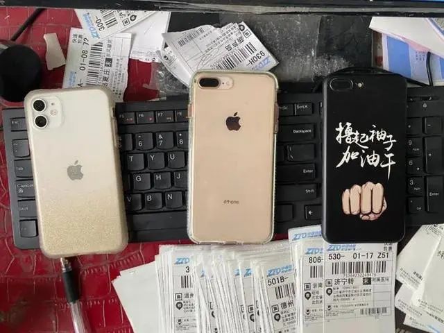 男子购买零食整箱100包,男子买坚果牵出千万大案