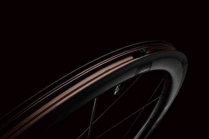 giantslr轮组是碳纤维的吗,新款giantslr1轮组测评