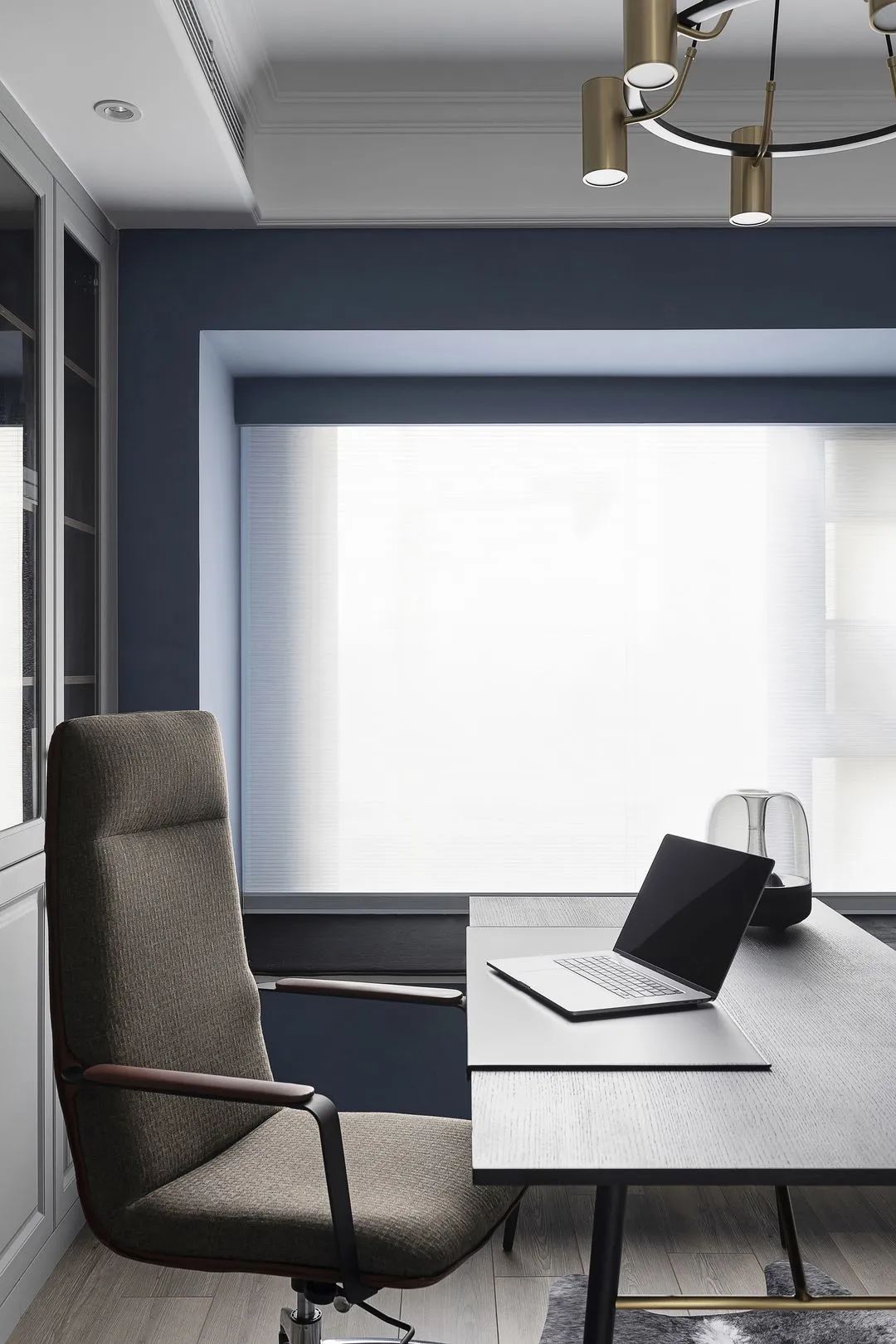 90后现代轻奢风的家,90后现代风格的家