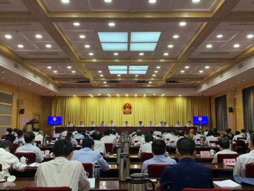 终于来了！郑州无人驾驶公交开通，免费乘坐；重磅！今起河南6城发消费券丨大河早新闻（语音版）