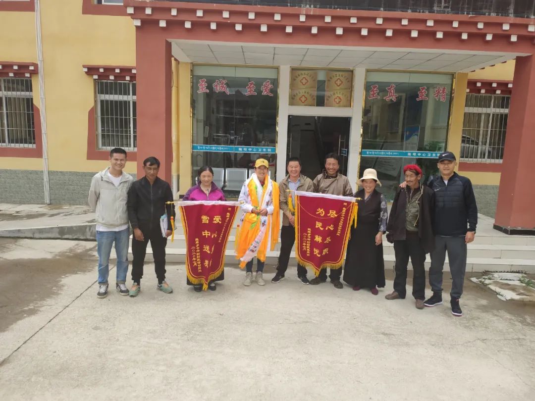 暖心：热心门巴，筹款救助先天残疾儿童