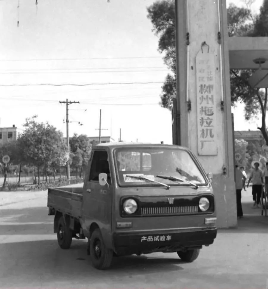 柳州饭店银柳月饼宣传单矢量图,柳州银柳食品有限公司银柳月饼