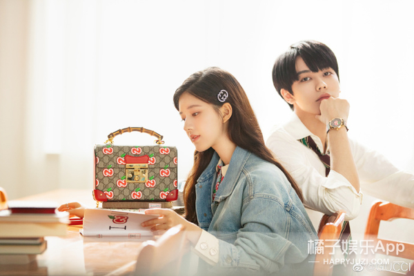 国际大牌玩中国风丑出新高度！十二生肖被玩坏，奶奶看了都嫌土