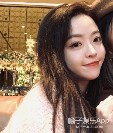 最大牌女团？赌王女儿集合三大豪门千金跳女团舞，这学历身价酸了