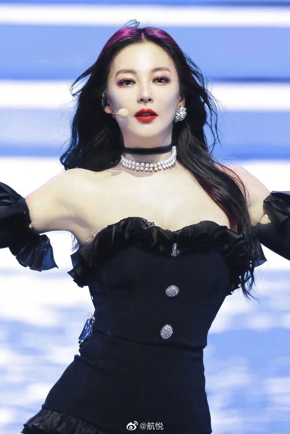 怎么画无瑕底妆专业化妆师,怎么画明星化妆师的底妆