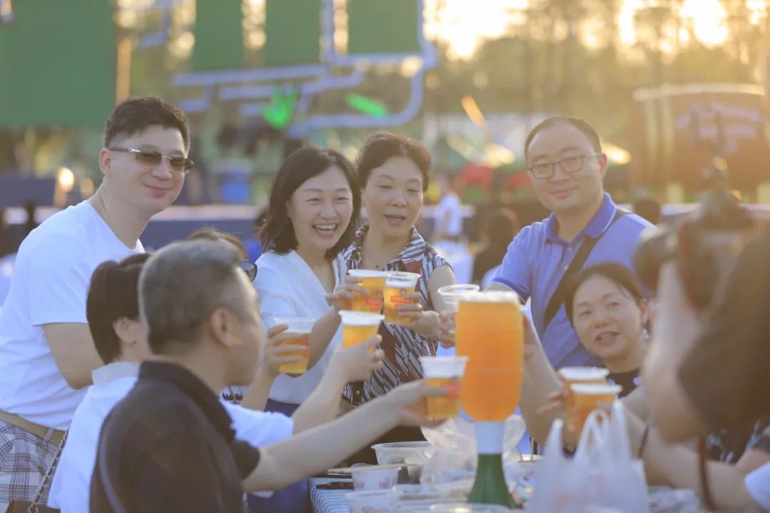 香飘飘青岛啤酒,香飘飘与娃哈哈公司