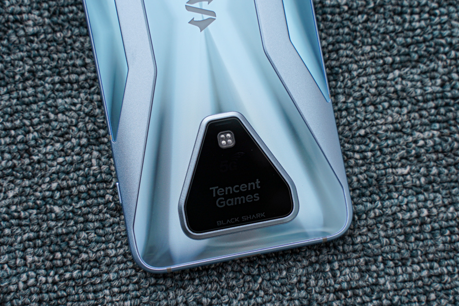 腾讯黑鲨游戏手机3S开箱：风格仍然鲜明，娱乐体验继续提升