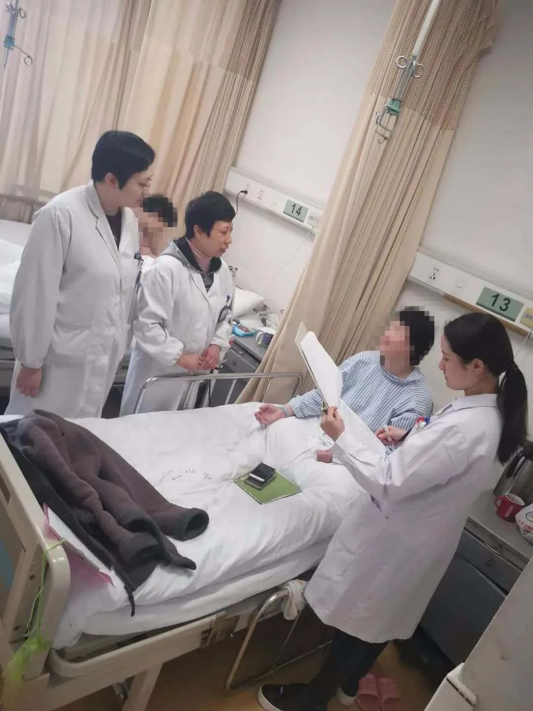 上海市中医院名老中医行家简介,上海市中医院名老中医坐诊