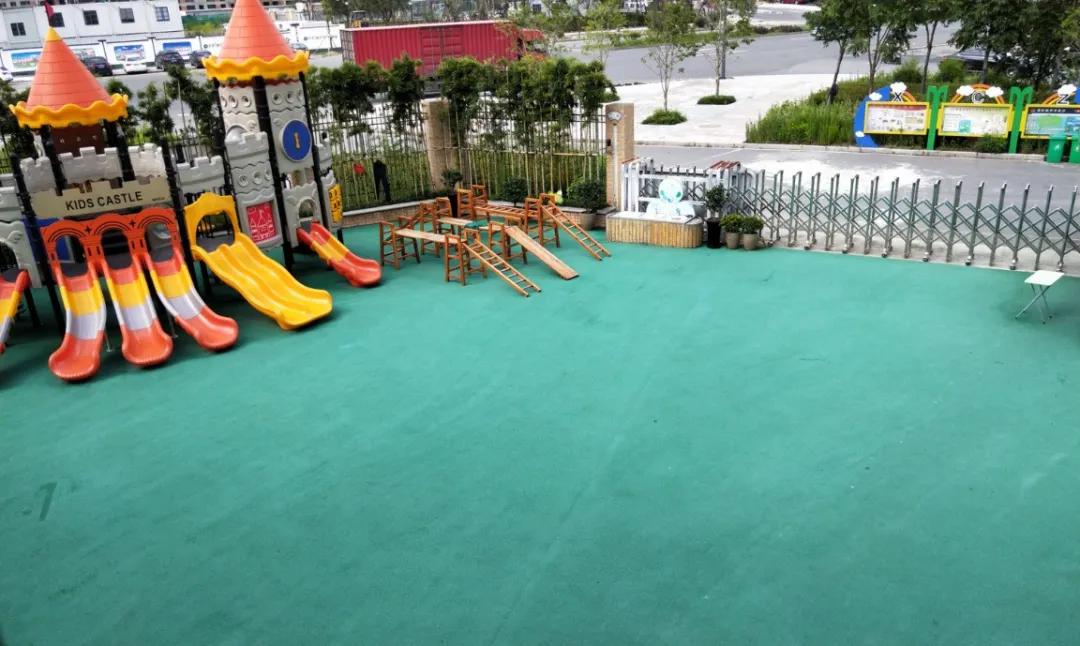 中国足球从娃娃抓起小球童,足球从娃娃抓起图片