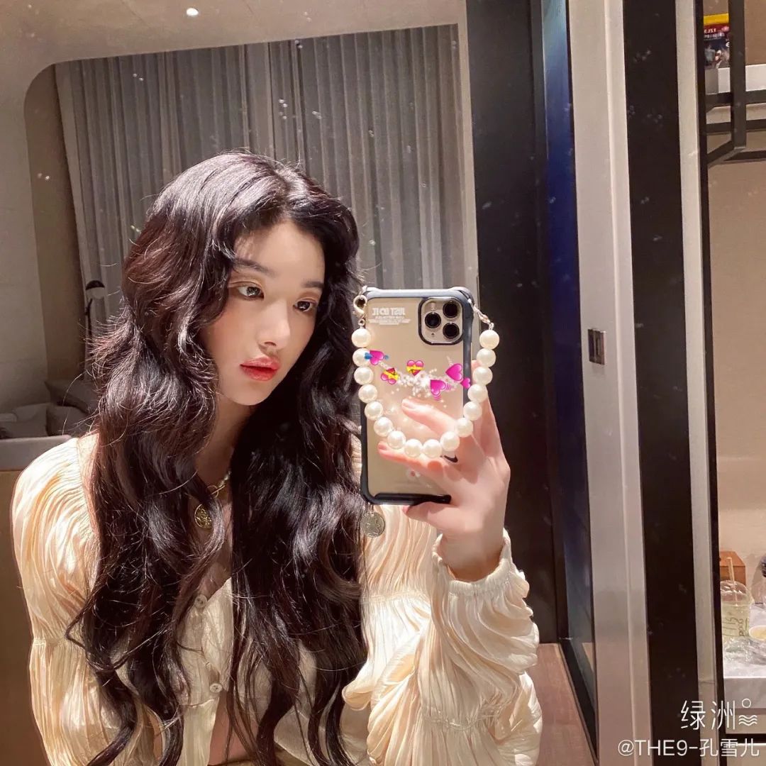 女性头发少头顶秃戴假发片能够吗,假发有的地方秃了怎么补救