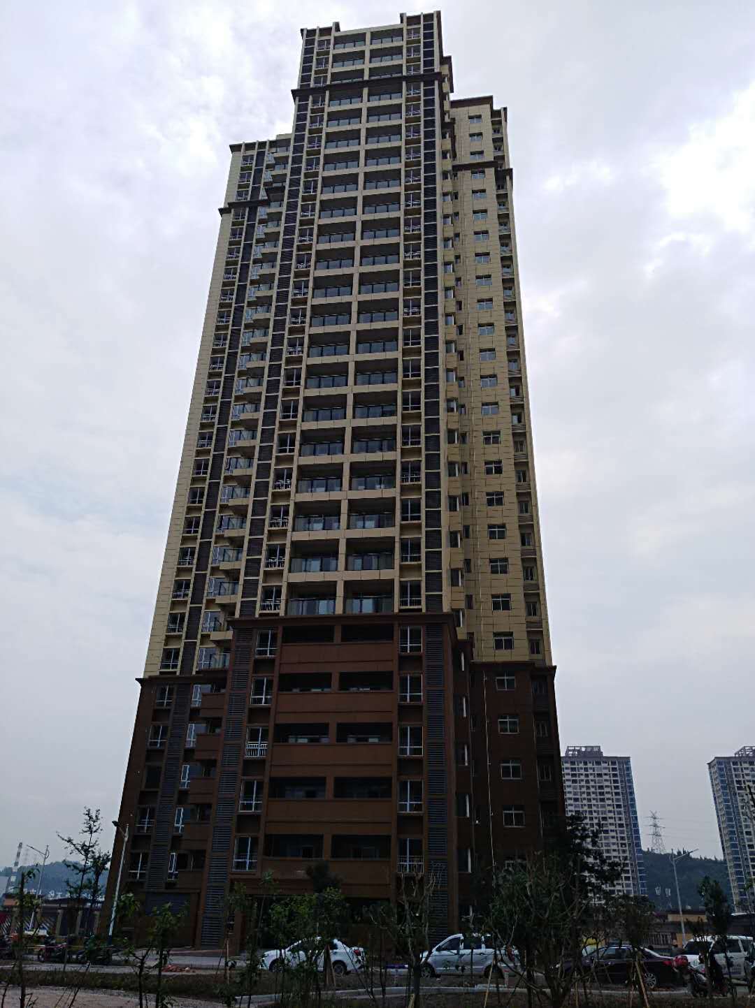 能保温能隔热还能抗震用这种墙体造一栋三层别墅成本只要10多万元｜寻访黑科技