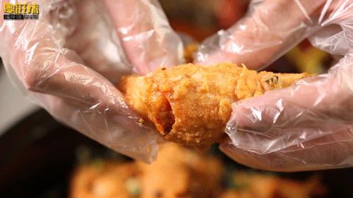 就为这①口，吃一只肥蟹比喝一杯奶茶还便宜