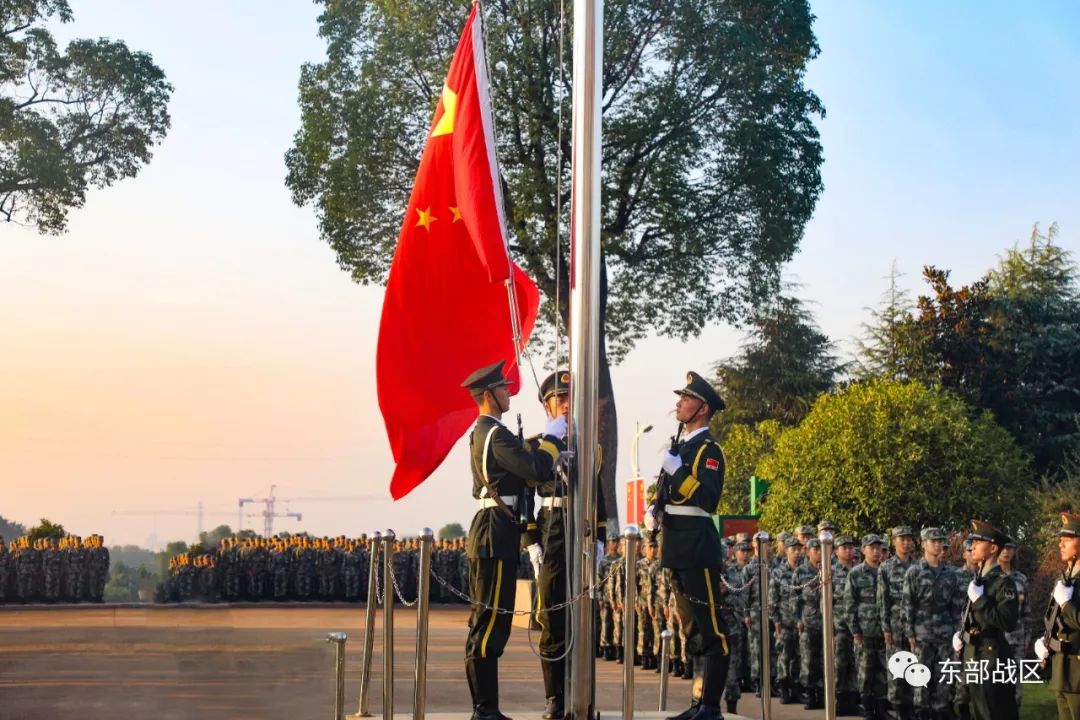 歌唱祖国升旗军乐团,歌唱祖国升旗2008