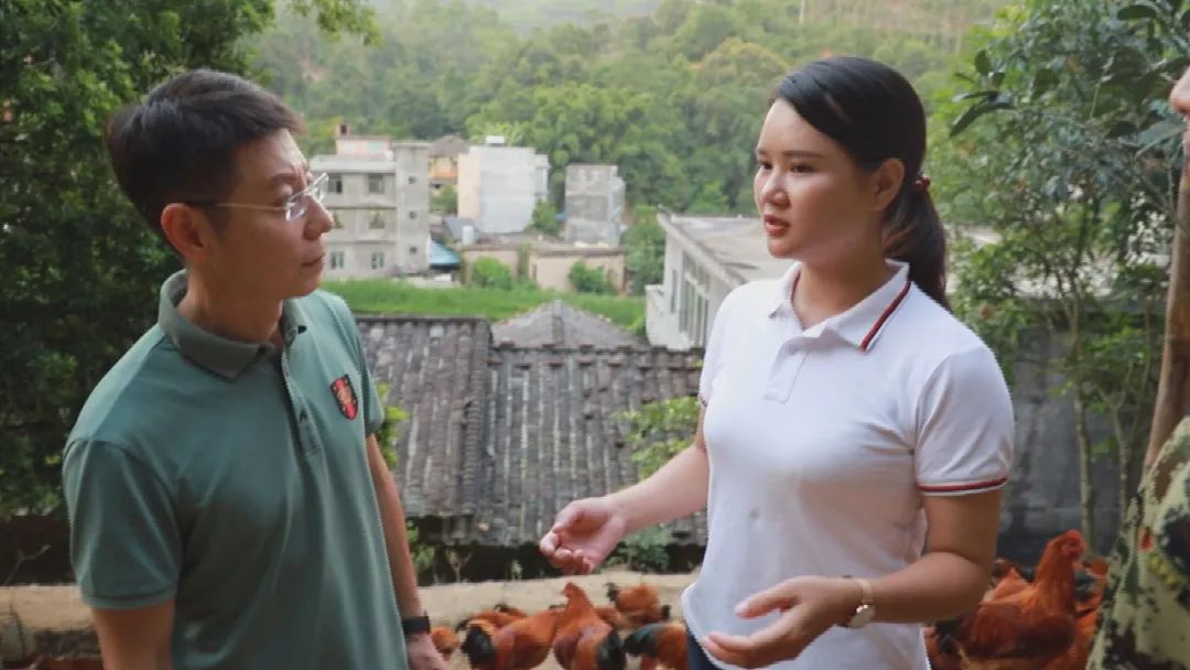 从退役女兵到企业老总，再到村*党**总支部书记，她如何开始新的征程？