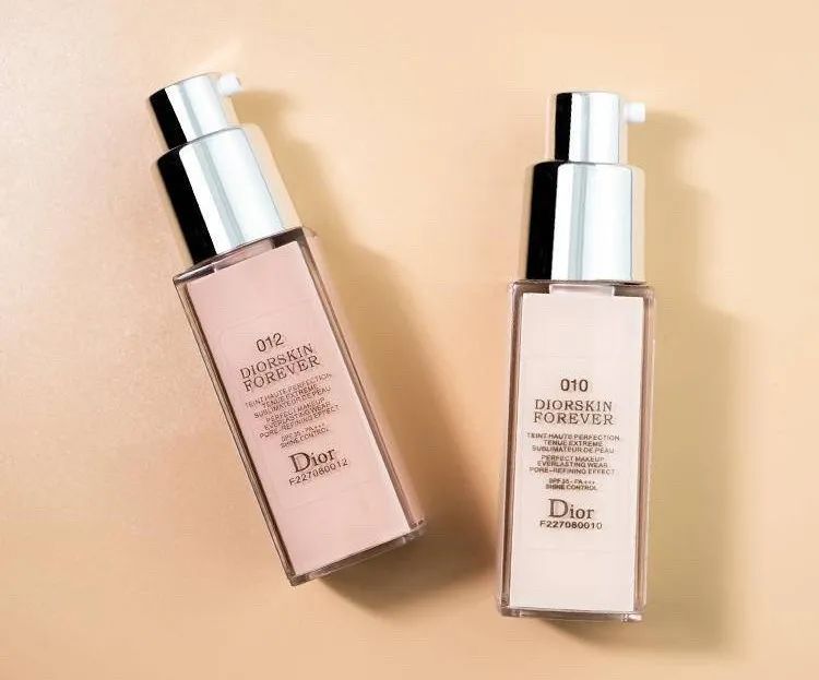 百元也能够买奢侈品,国内专柜版和海外直采哪个好