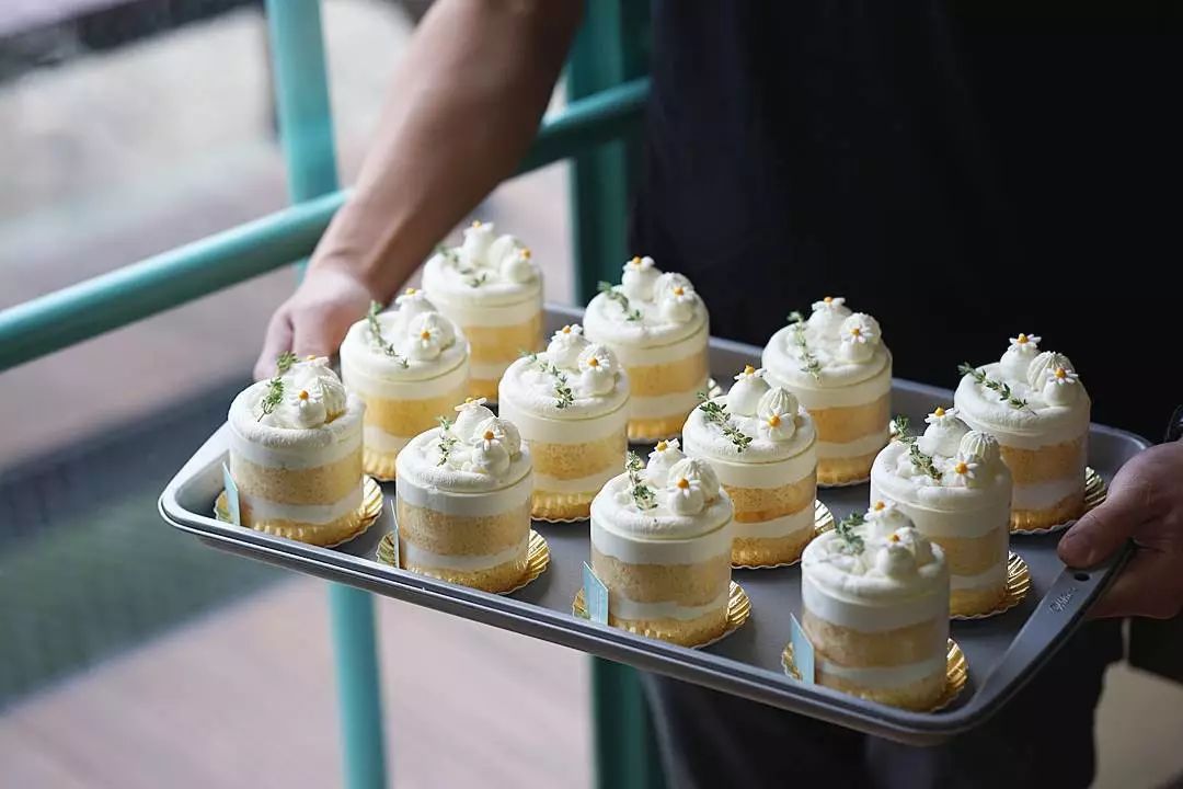 蛋糕店还能赚钱吗,蛋糕店没人怎么还赚钱