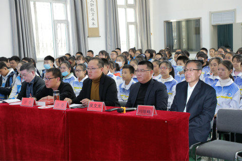 吉化三中举行“领略汉字魅力，感受文化精髓”中国汉字听写大赛