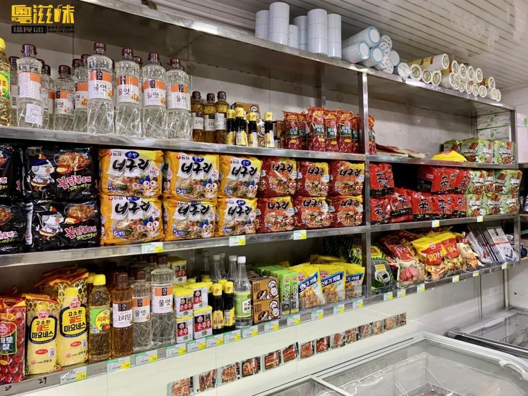 2元直奔「韩国超市」，20+种“妈妈”泡菜，一站搞定韩剧美食