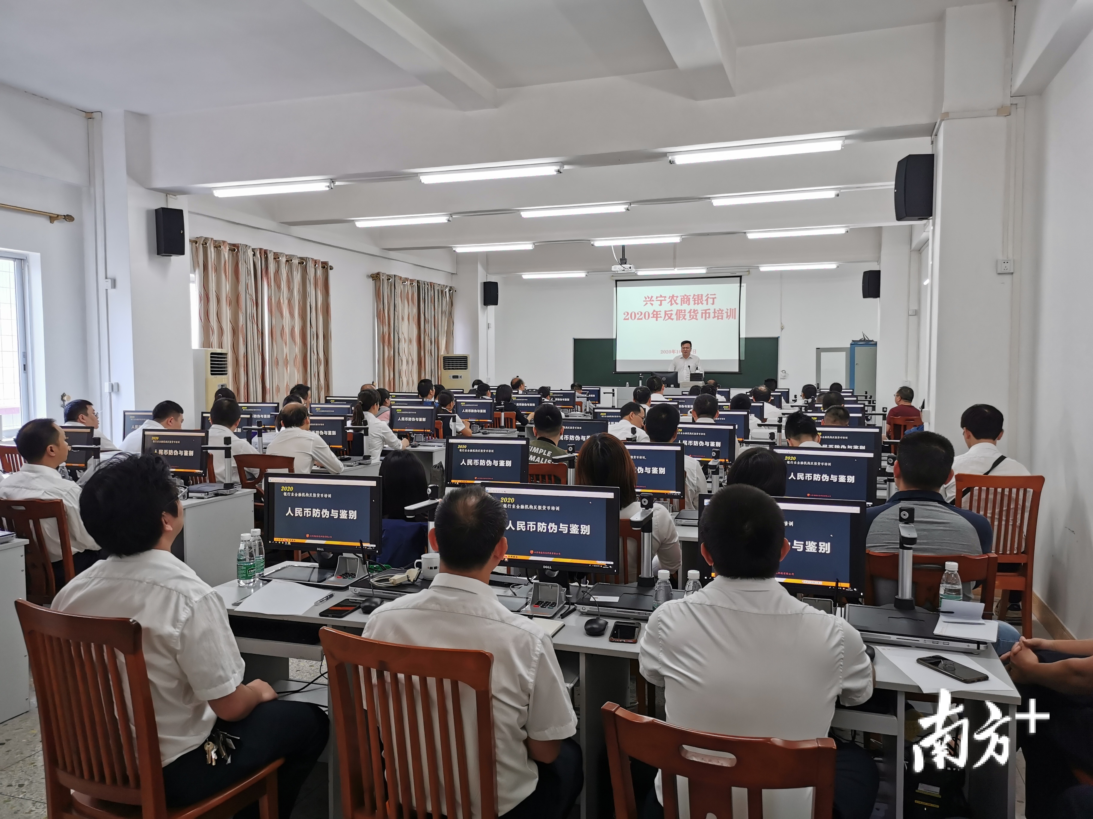 新版5元纸币银行,新发行的五元人民币银行有吗