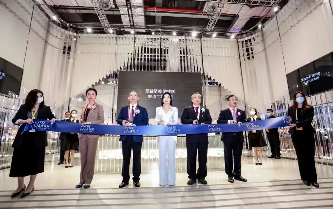 参展闵行企业有啥亮点？跟着区领导逛进博就知道了