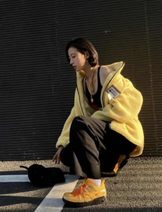 杨幂和杨颖的同款鞋,杨幂和baby同款鞋