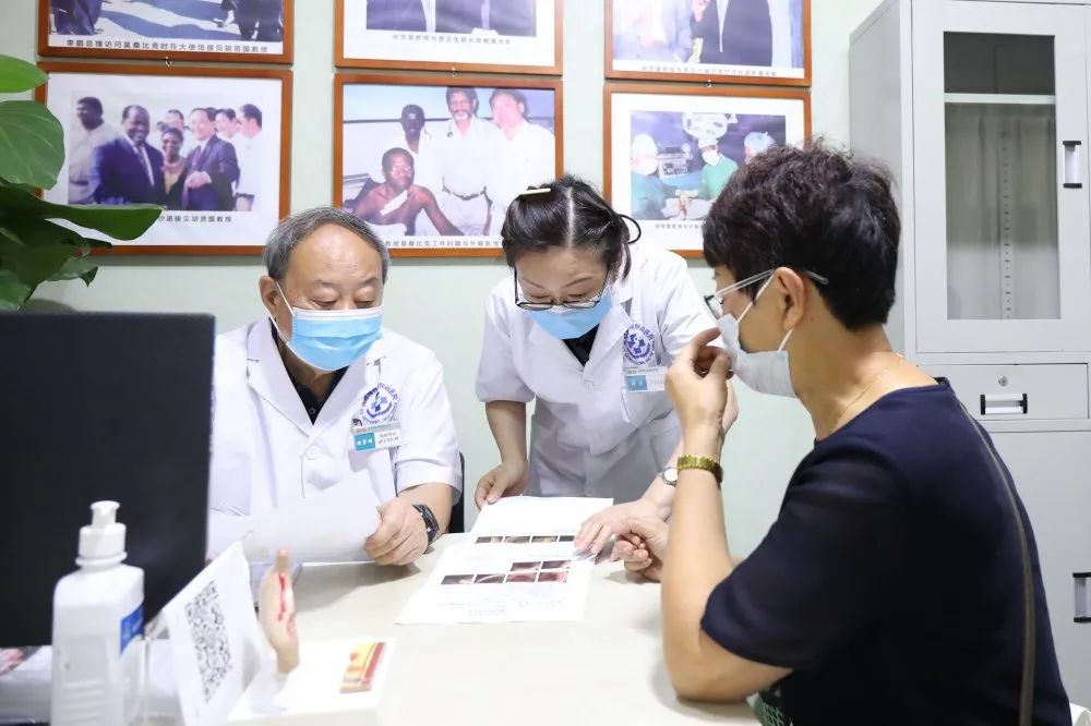 胃病行家坐诊,胃病行家在线免费咨询
