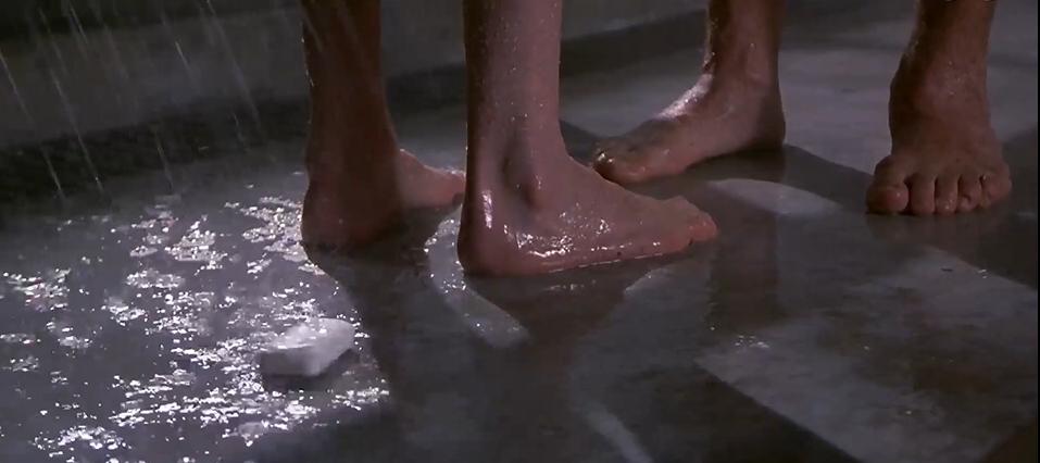 恶趣味同性喜剧片，富二代的“捡肥皂”之旅