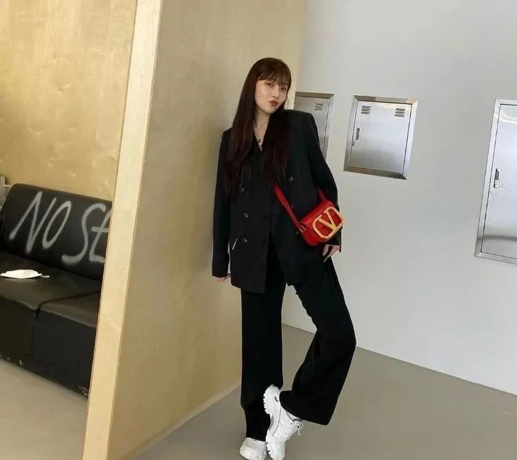 泫雅朴秀荣裴珠泫,泫雅腿围