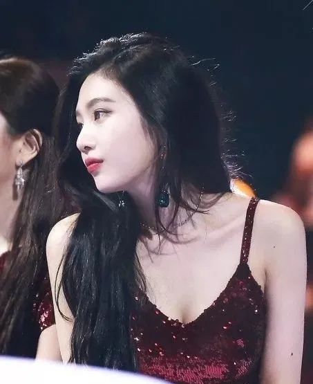 泫雅朴秀荣裴珠泫,泫雅腿围