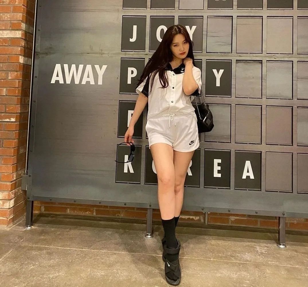 泫雅朴秀荣裴珠泫,泫雅腿围