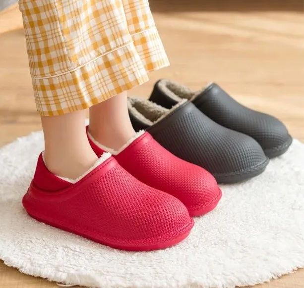 穿着舒服加绒防雨鞋,冬季慵懒风鞋防水