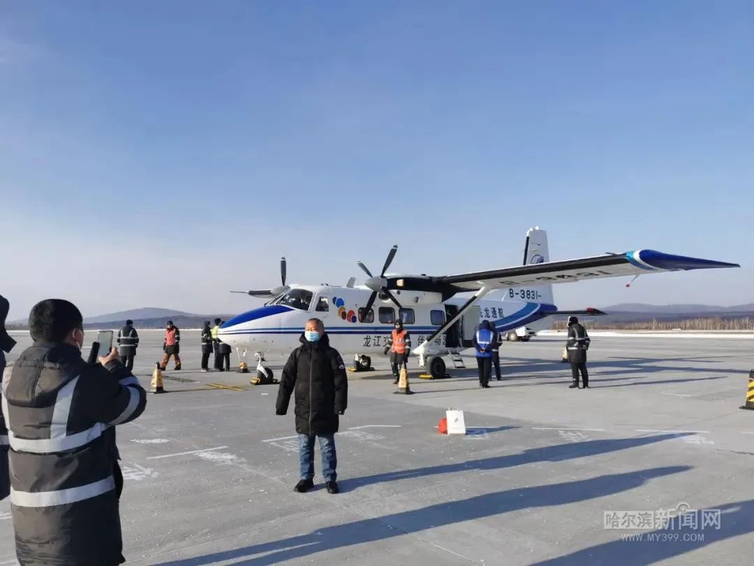受机型限制不能托运行李、机票暂不支持改签！丨哈尔滨至伊春的小飞机正式开始售票，注意事项还挺多