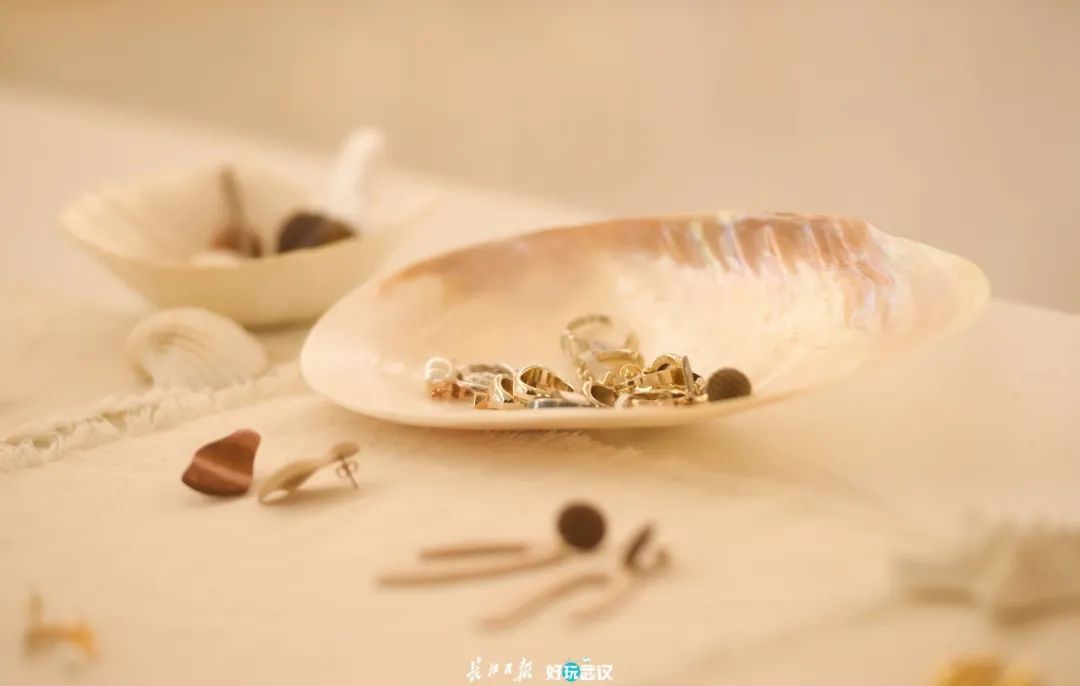 80多韩国老板，一街潮人，还以为是首尔东大门