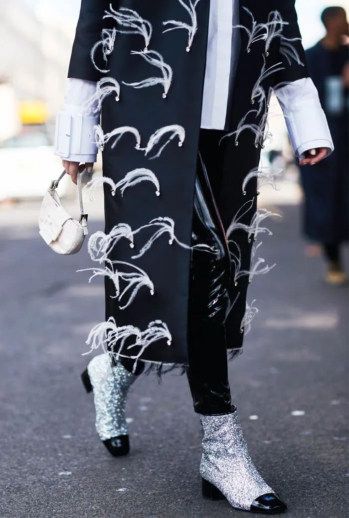 金属风单品,金属感银色和白色