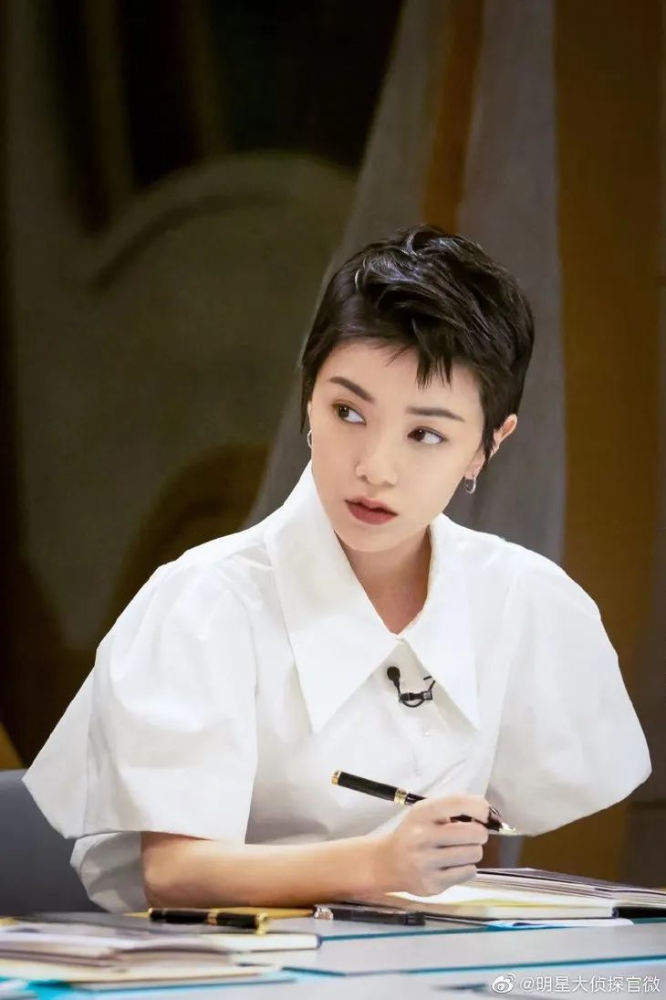 郭采洁仙女发型,郭采洁红色括号眉造型图片