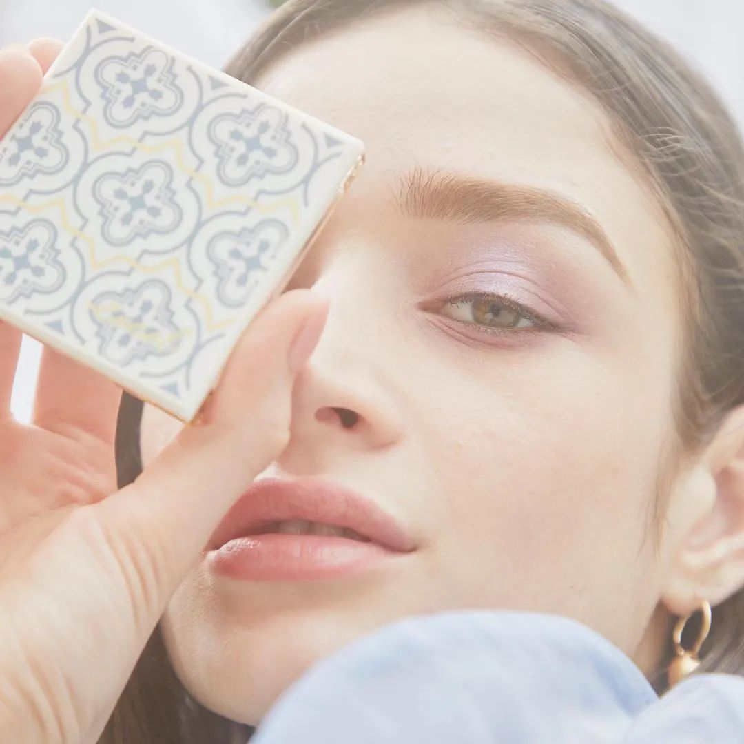 盘点那些年超难用的美妆单品,春季必备10款时尚美妆新品推荐