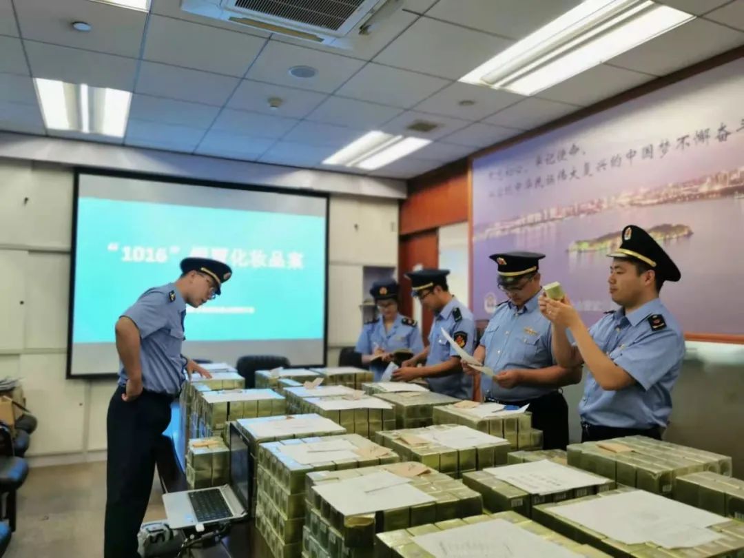 监管食品药品安全的四个最严是指,落实食品安全四个最严要求