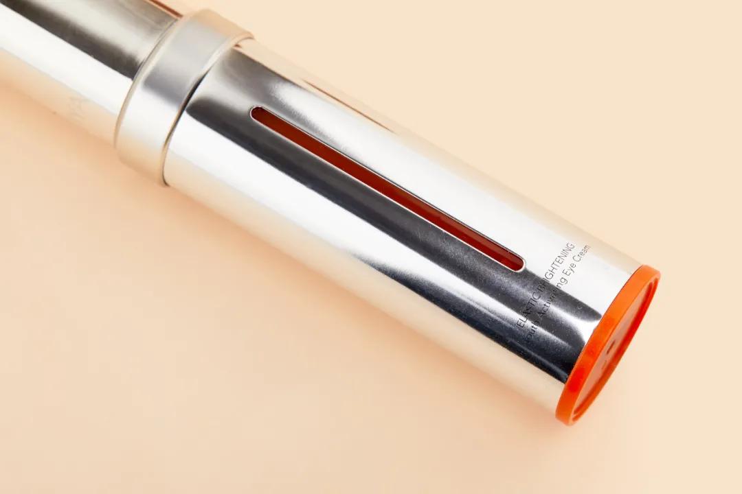 有眼纹和黑眼圈推荐使用的眼霜,合适有眼纹黑眼圈的眼霜