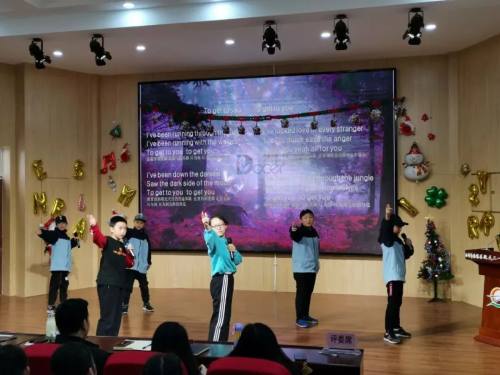 航天二中旁边的小学,雁塔航天210小学