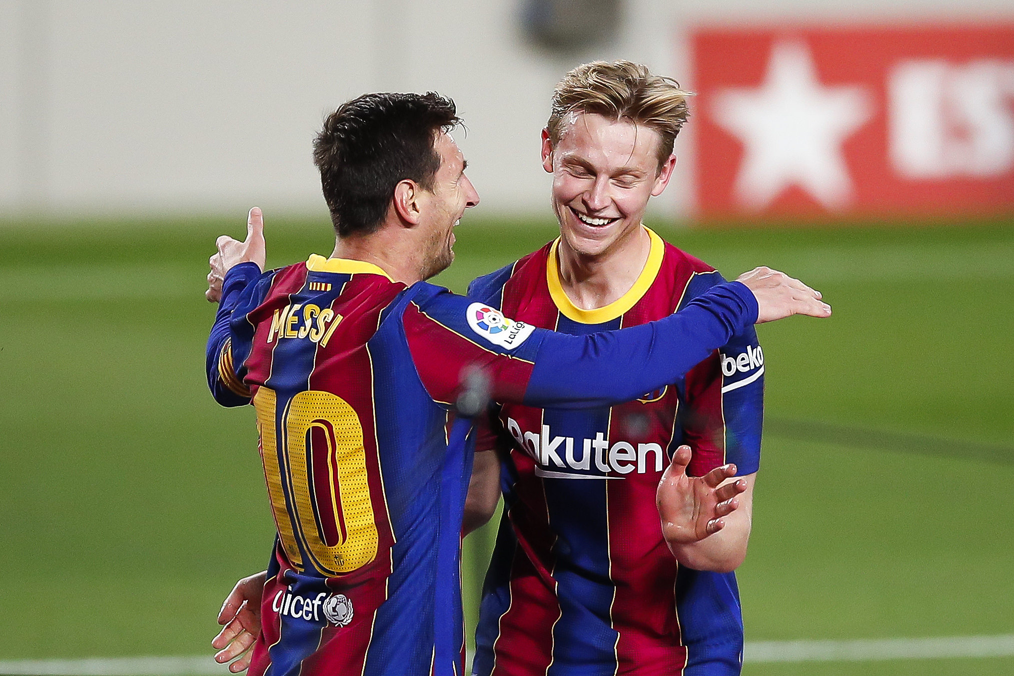 广东男篮重返总决赛,央视体育巴萨vs那不勒斯