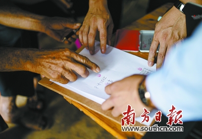 李秋霞现场,李秋霞采访